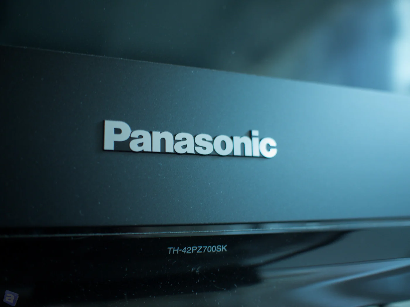 プラズマを捨てて液晶テレビに買い換えようかと思ったけどやめた