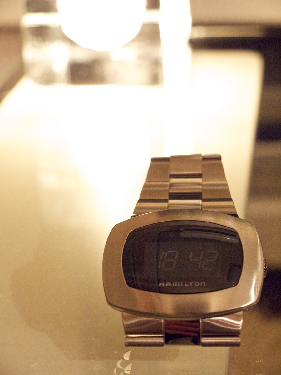 デジタルなのに、ほぼ単機能時計「pulsomatic」を買ってみた