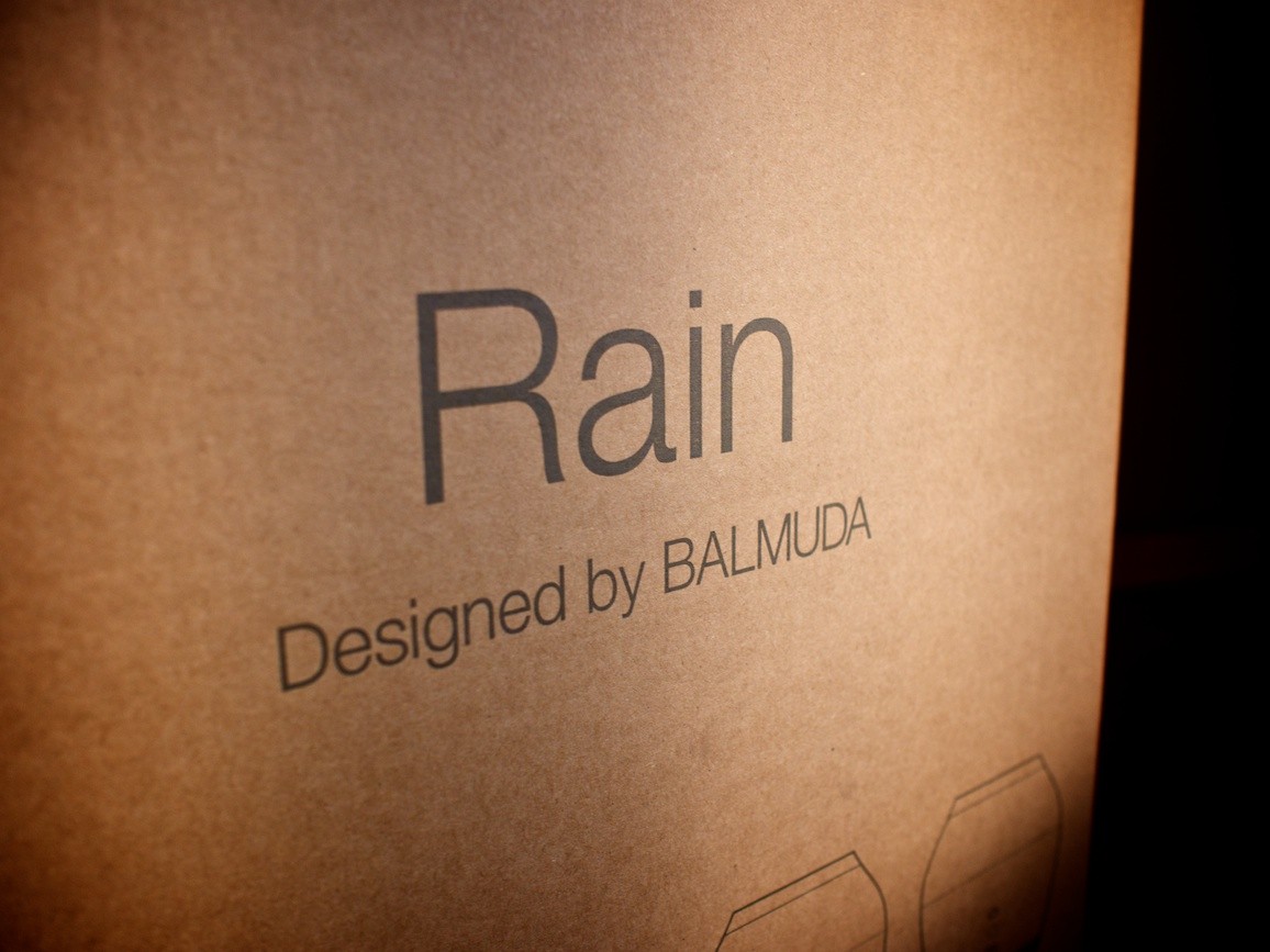 オシャレでハイテクなバルミューダの加湿器 Rainが来た(1) 初期不良