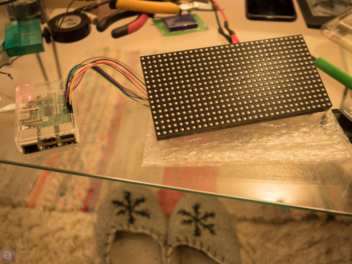 Raspberry Pi で LED時計を作ってみた その2 〜 LEDパネル接続
